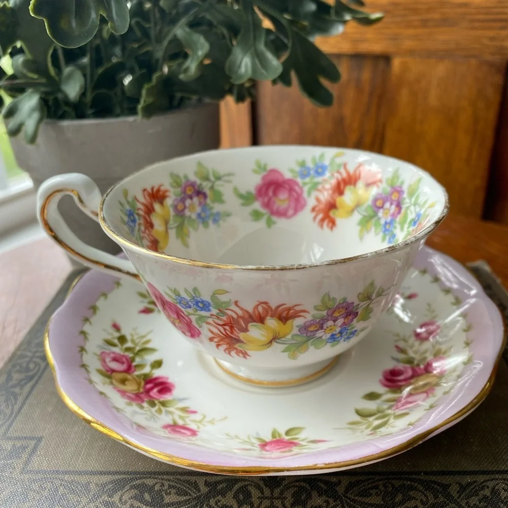 Royal Chelsea English Bone China Floral Teacup and Saucer Set EUC